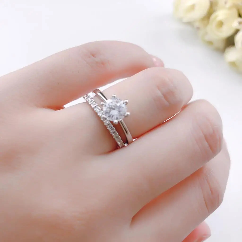 Maison Lumière Solitaire Ring